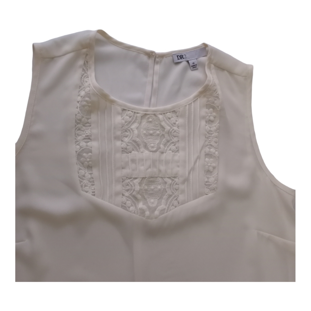 DR2 Women’s White Sheer Sleeveless Lace Yoke Blouse Sz XS - Picture 2 of 12